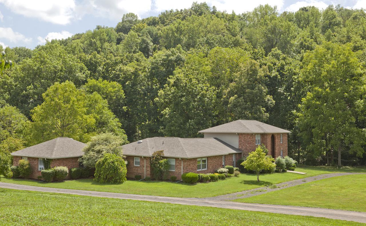 4 Bedroom Country Getaway Villa