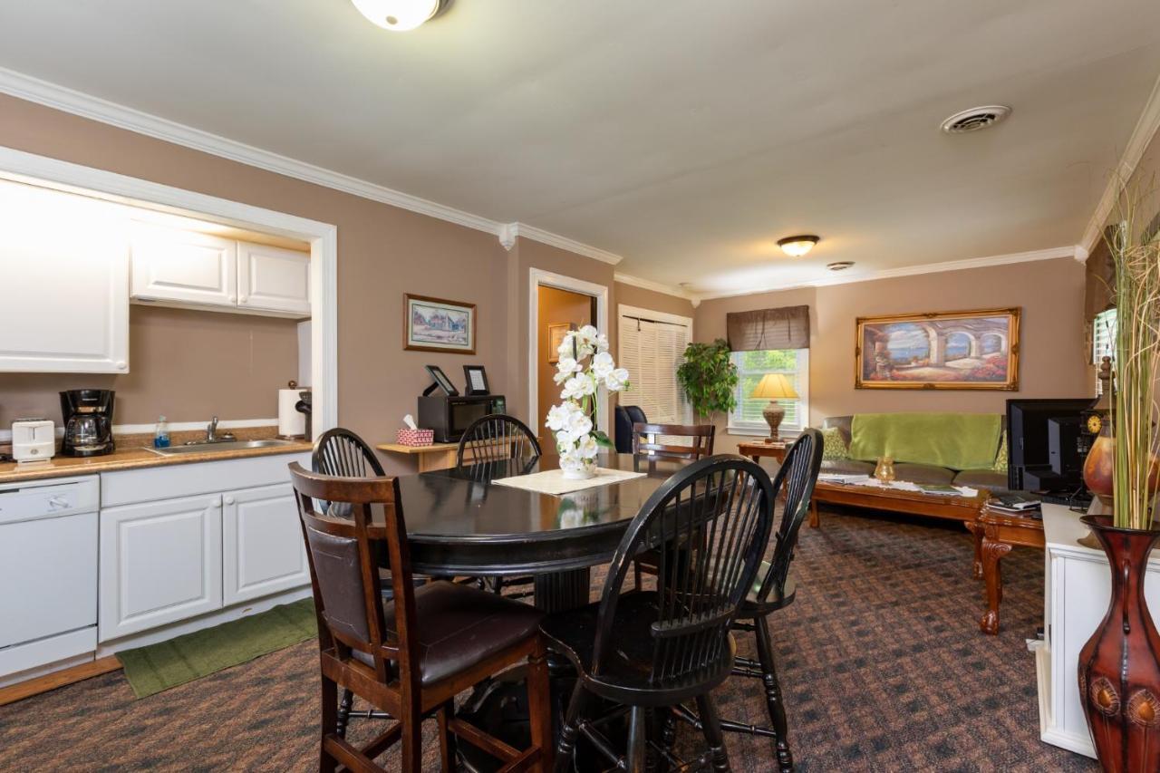 Villa 4 Bedroom Country Getaway